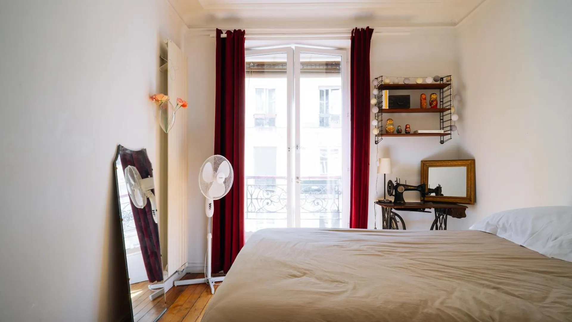 Quirky 1 Bedroom Flat In Paris