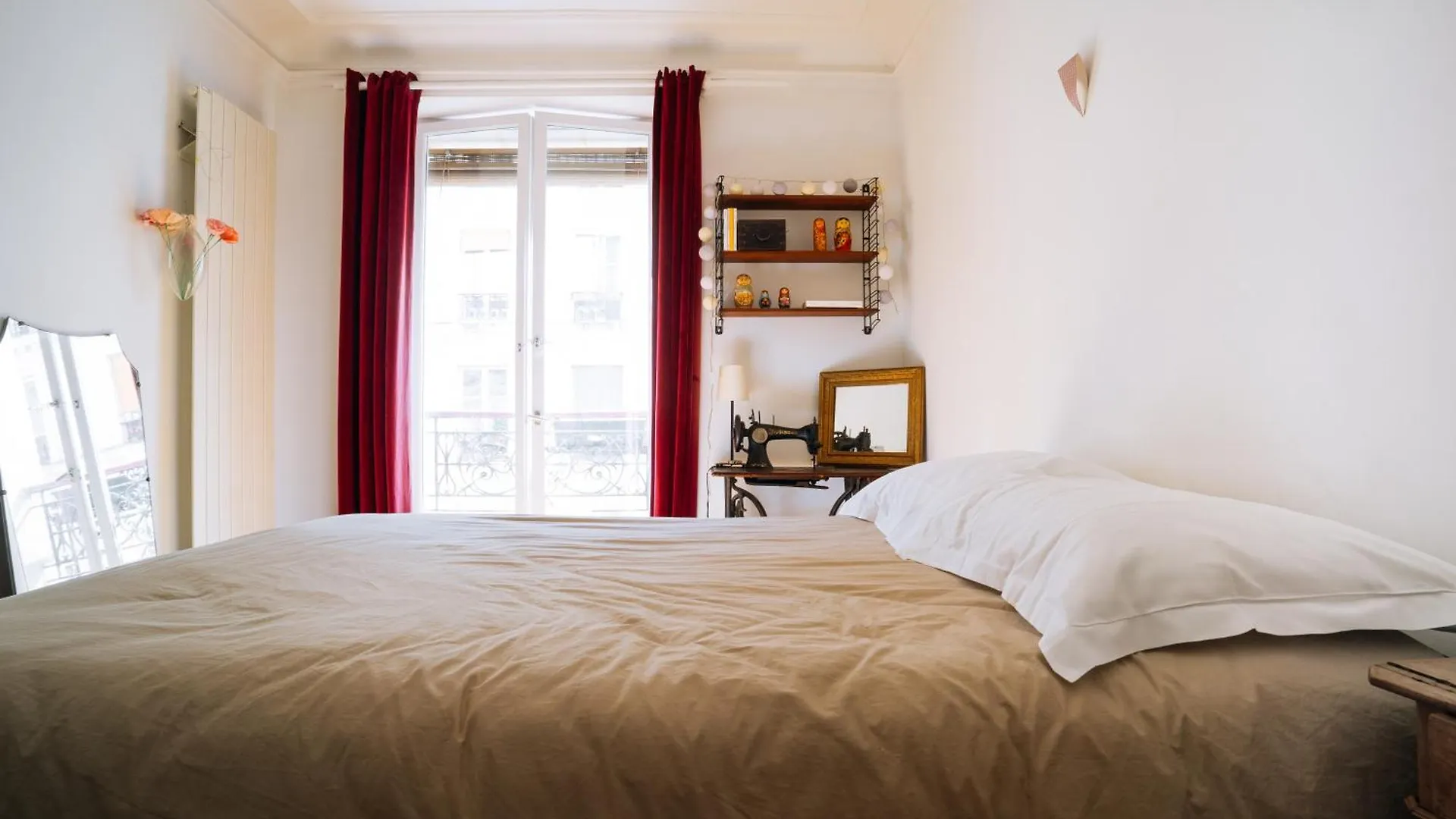 Quirky 1 Bedroom Flat In Paris 0*,